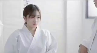 篮坛天王女神级别的少妇被肛交，心疼屁眼子【完整版23分钟已上传下面】
